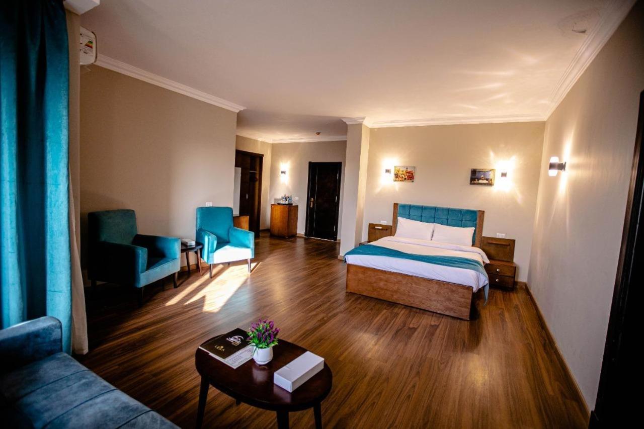 Pyramids Oasis Hotel Kafret el-Gabal Eksteriør bilde